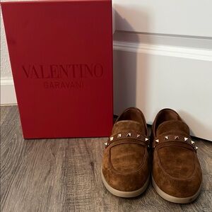 Valentino Garavani Brown Loafers with Signature Rockstud Detailing